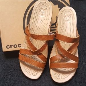 Crocs Women's A-Leigh Mini Wedge Sandal